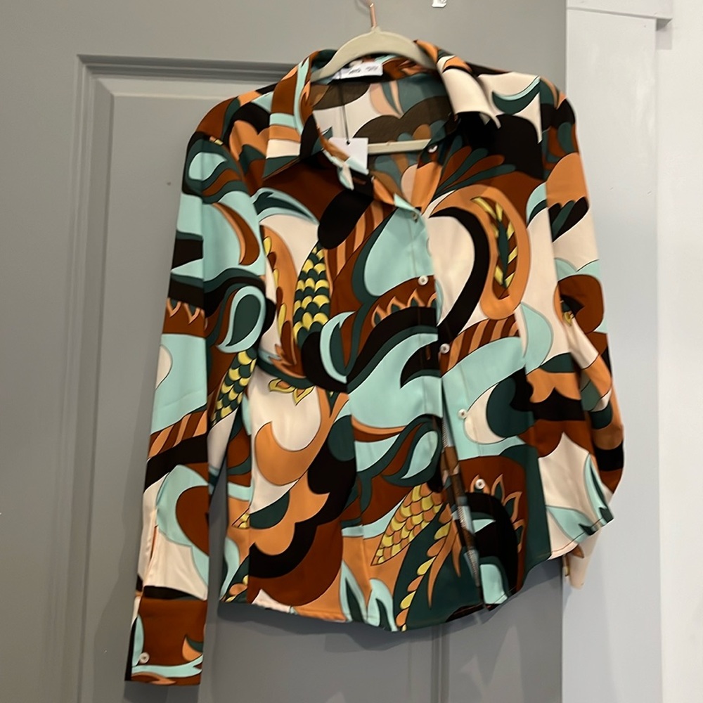 NEW WITH TAGS! Mango italy shirt, paisley